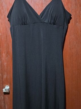 Elegant Black Midi Slip Dress with Delicate Straps
